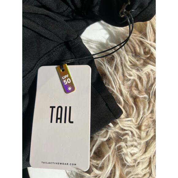 Tail women’s New black skirt with built in shorts - Picture 7 of 10